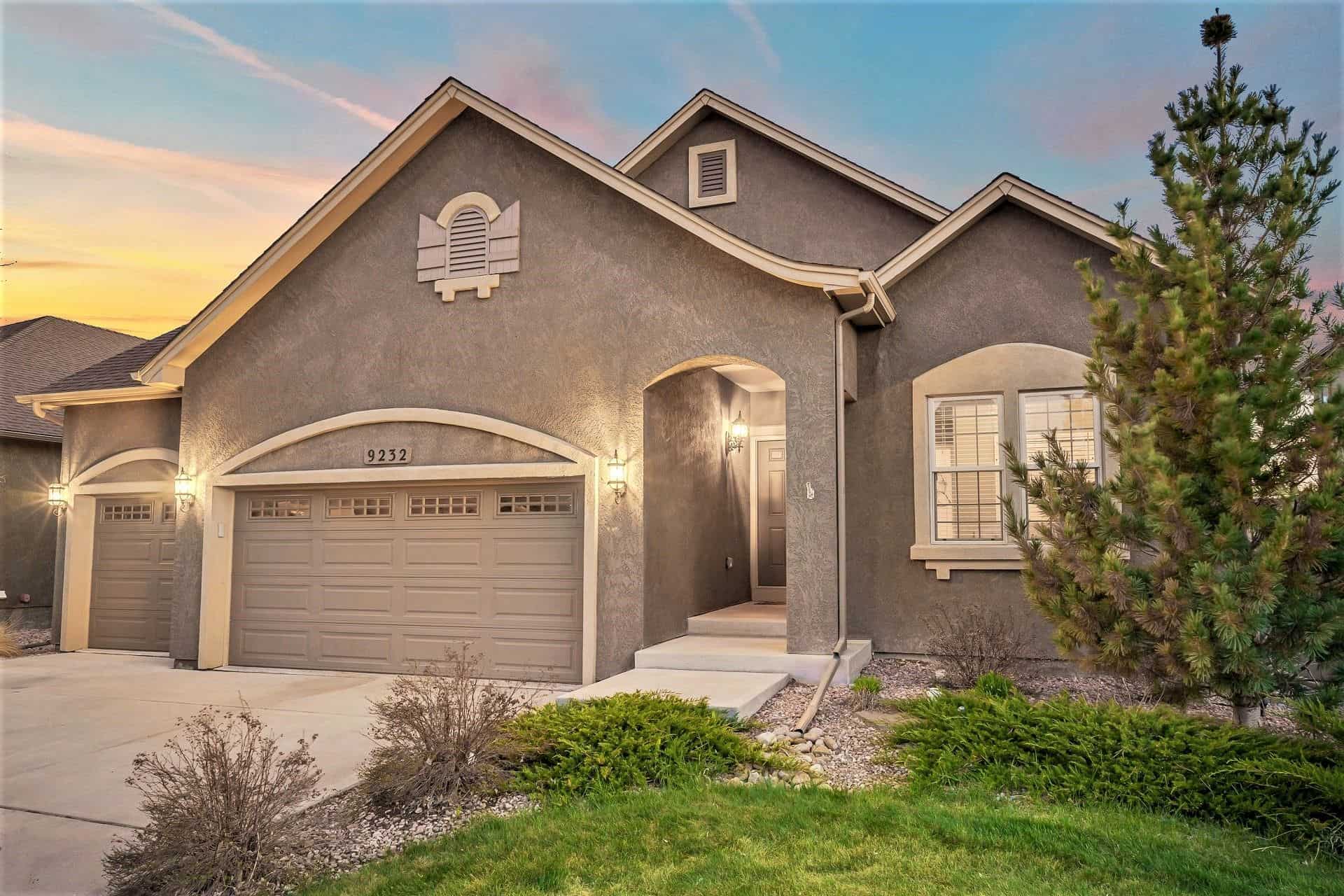 Spacious Stucco Rancher in Cordera