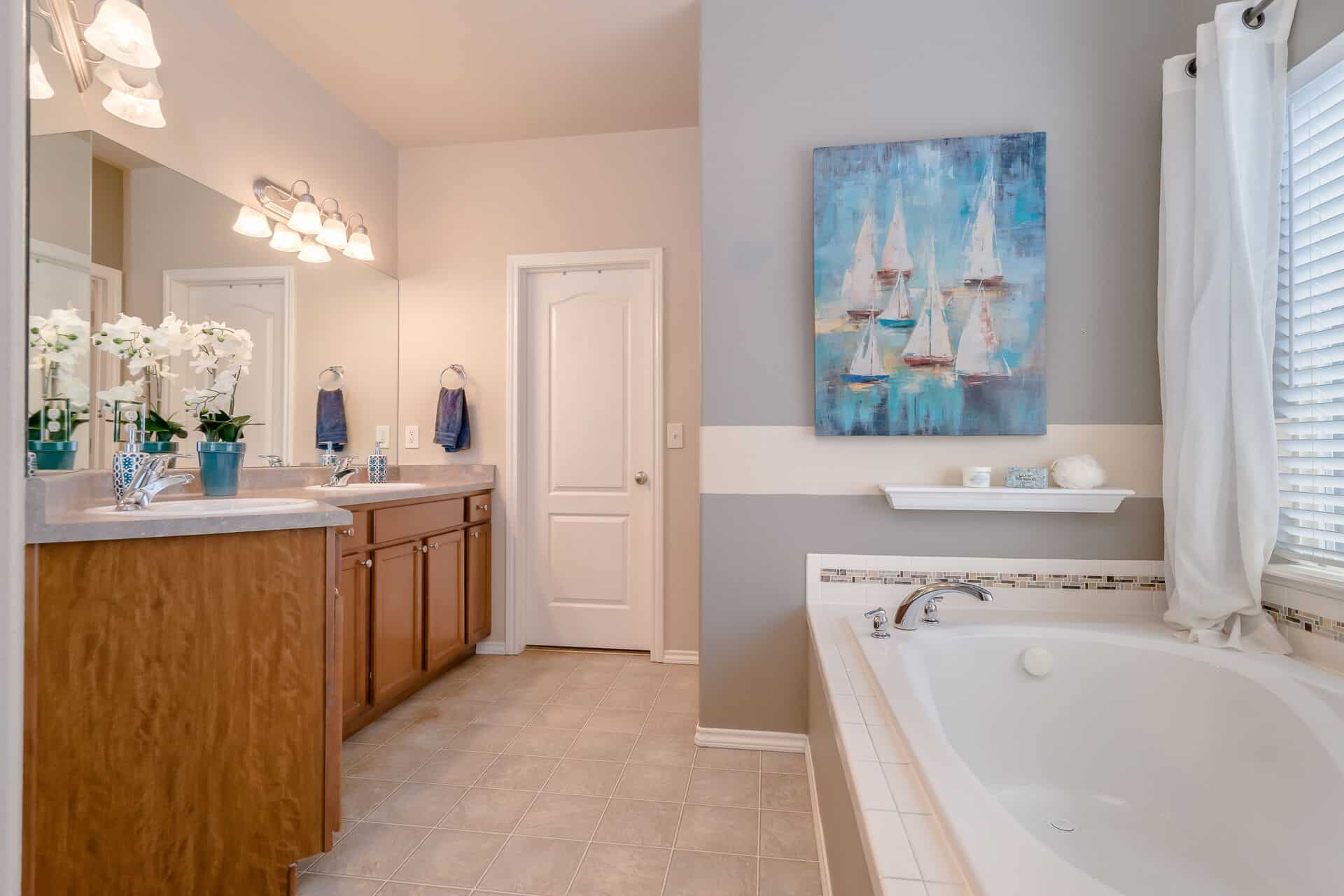 5pc Master Bathroom