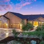 Distinctive Rancher on 2.5 Acres