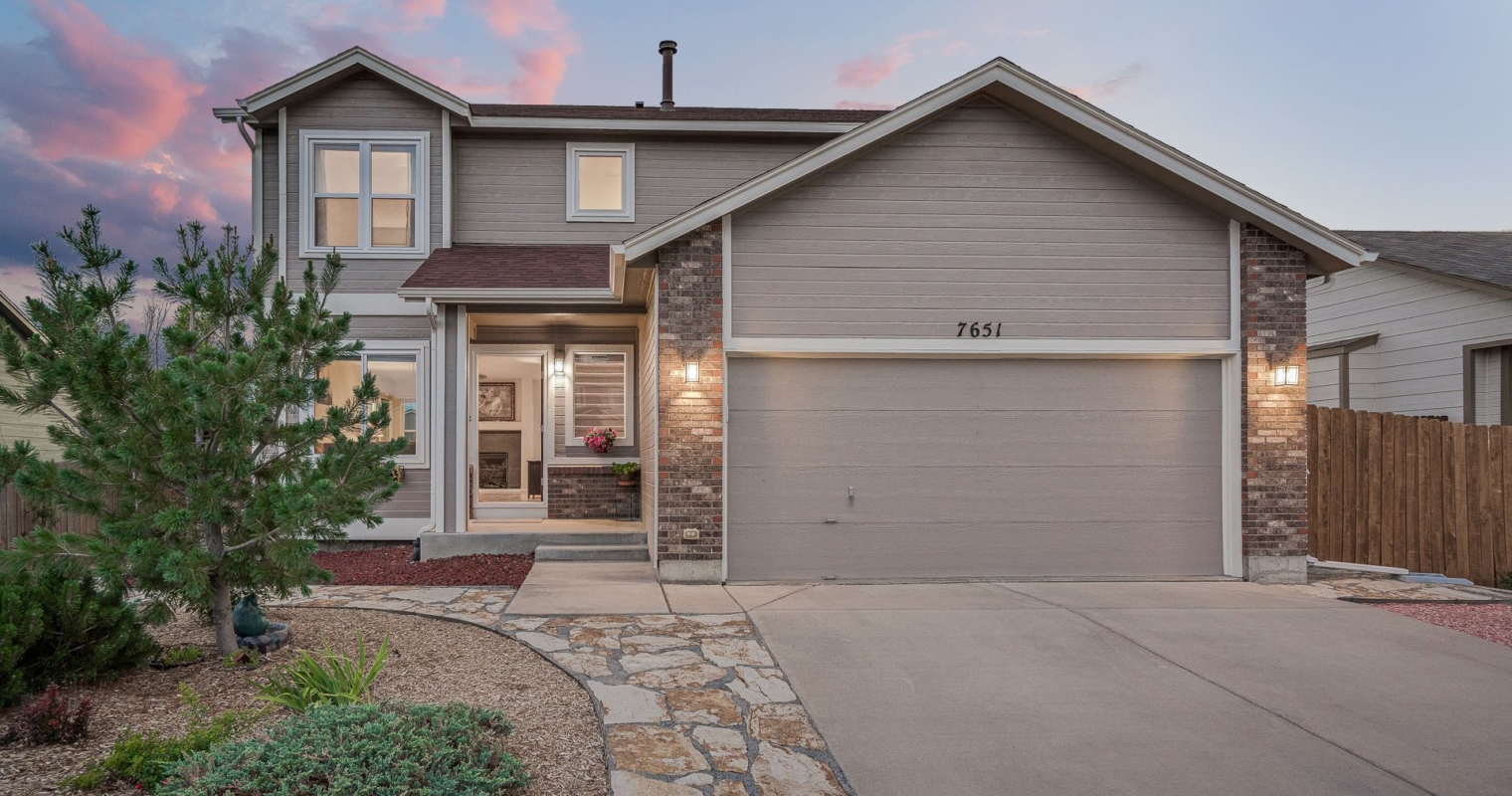 Beautifully Updated 2-Story Home in Fountain