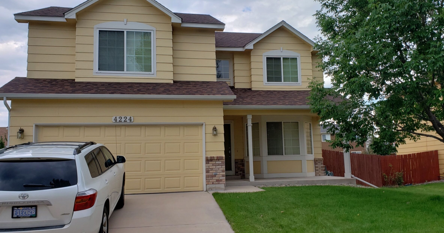 Light and Bright 2-Story Home in Villages at Sandcreek