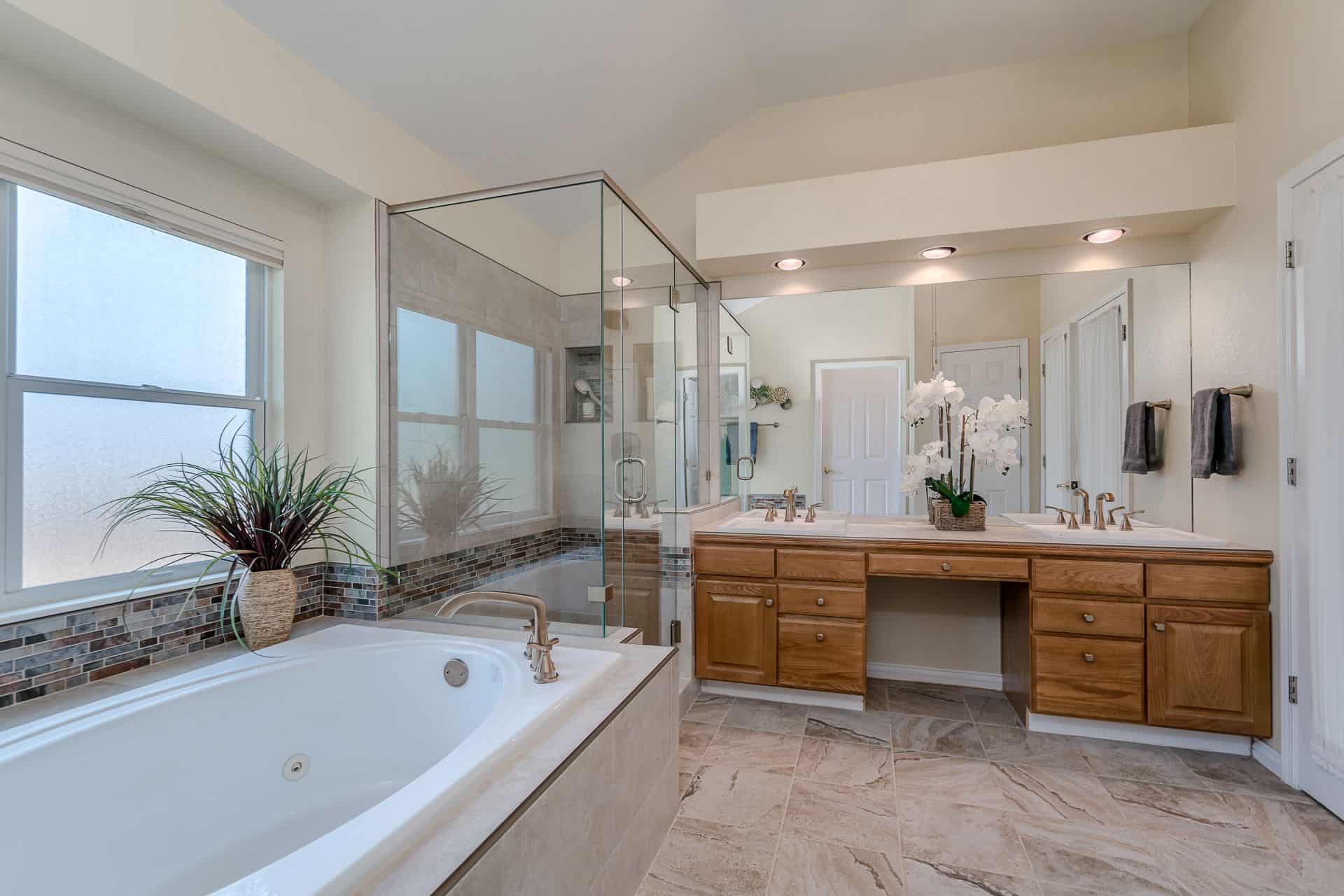 Updated Master 5pc Spa Bath