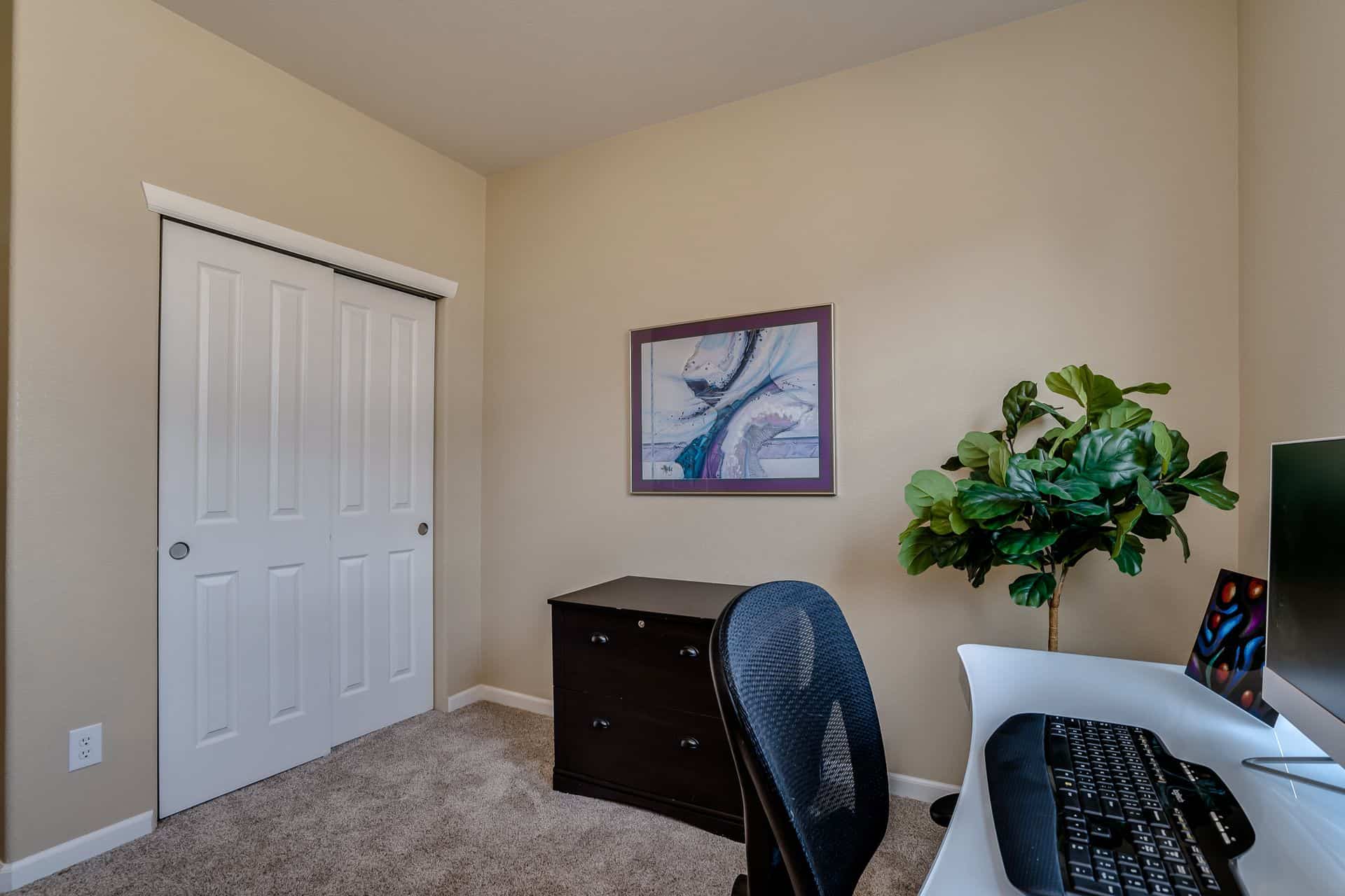 Main Level Bedroom/Office